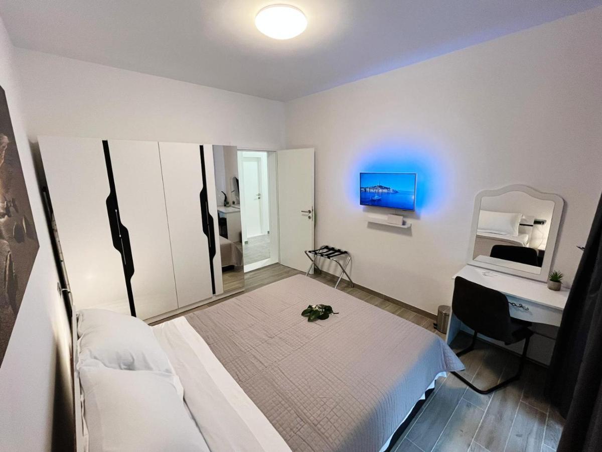 Apartments T&T Trogir Eksteriør billede
