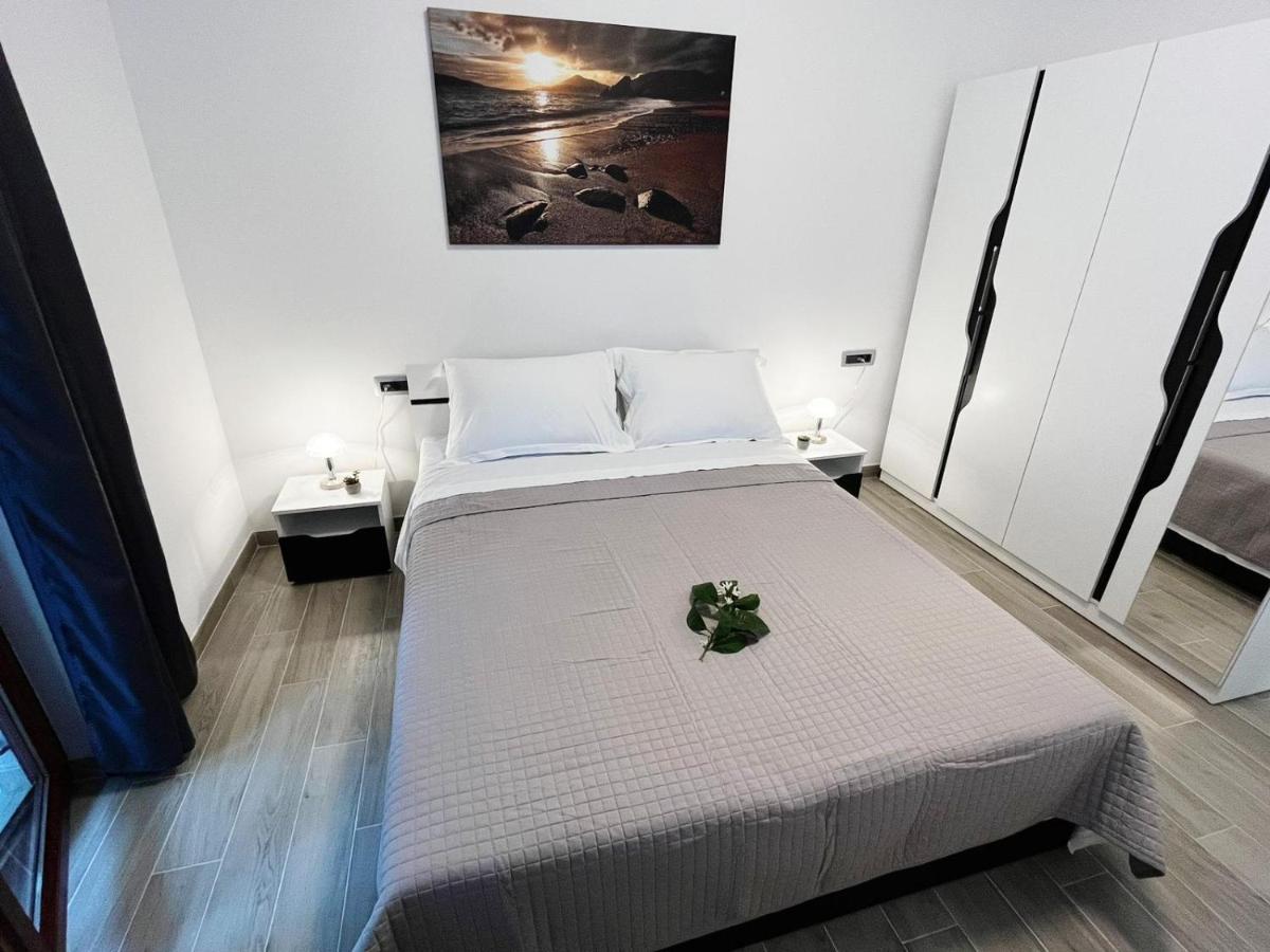 Apartments T&T Trogir Eksteriør billede