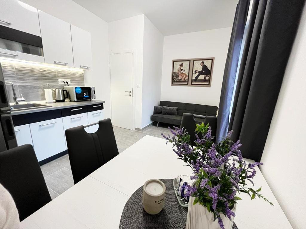 Apartments T&T Trogir Eksteriør billede